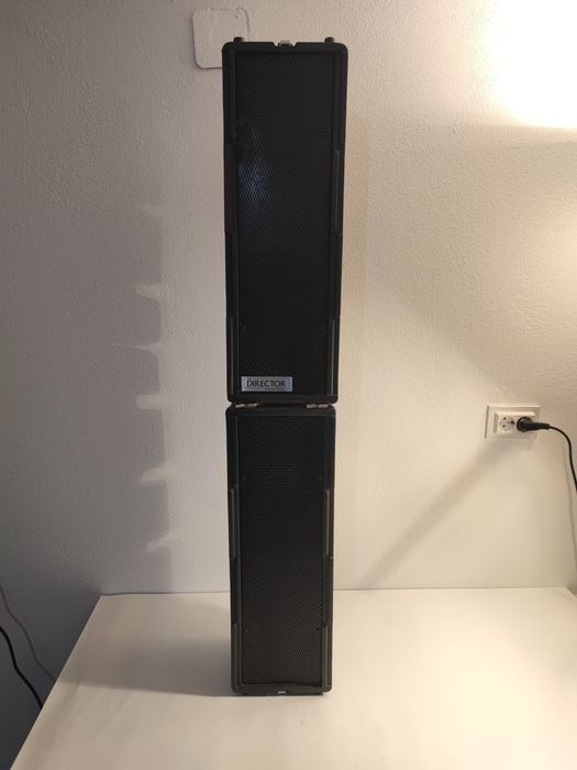 Boxe The Director by Yak Stack speakers