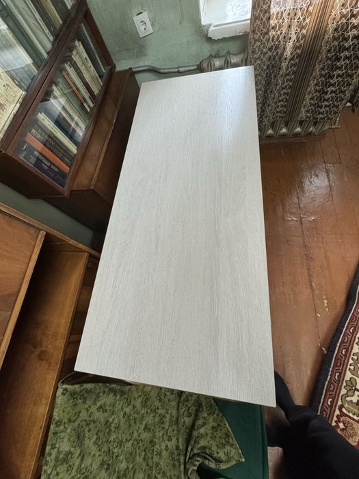 стол маникюрный в отличном состоянии