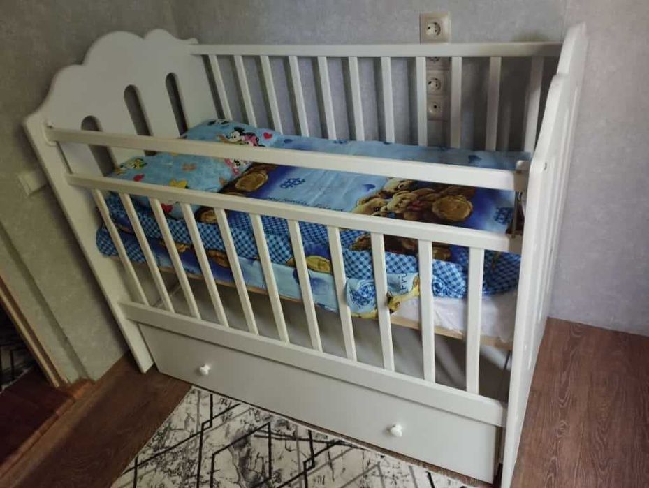 Срочно продам манеж