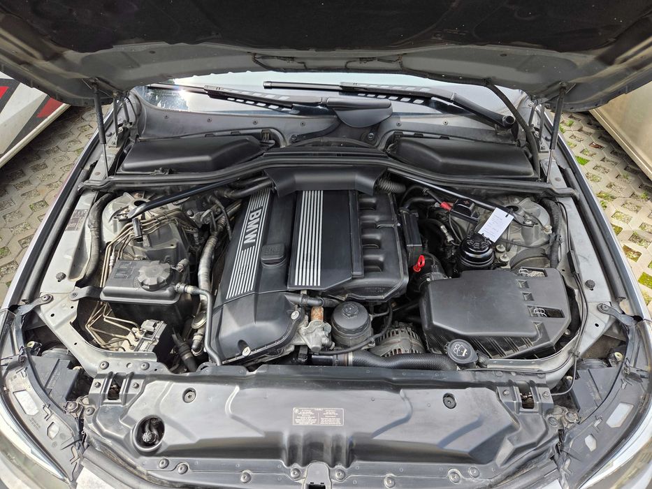BMW 520i E60 2004 2.2 benzina M54 manual