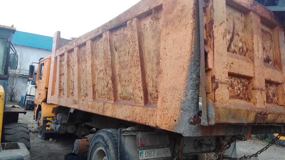 Самосвал шахман F 2000