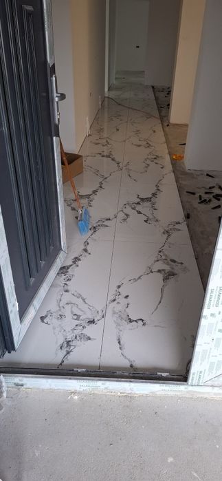 Execut lucrări la gata