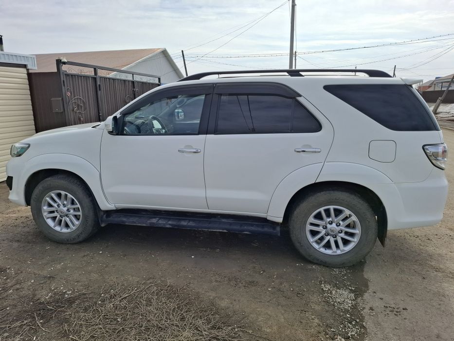 Продам Тойота Фортунер