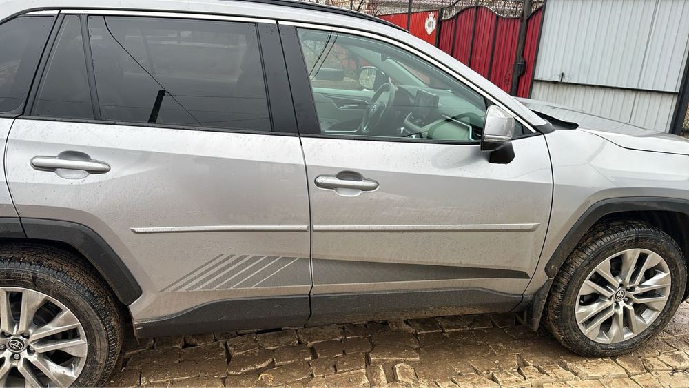 Продам автомашину раф4, LXE комплектация