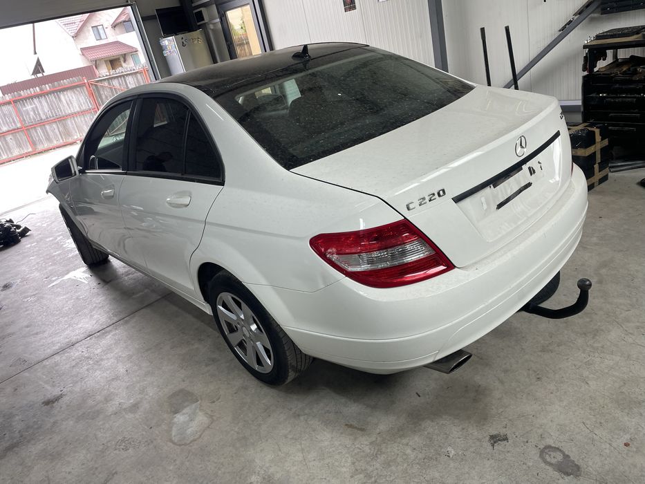 Stop / lampa / tripla Mercedes w204 c class berlina