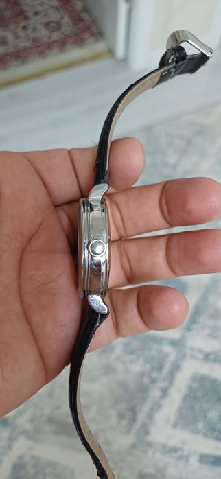 Продаётся настенные часы