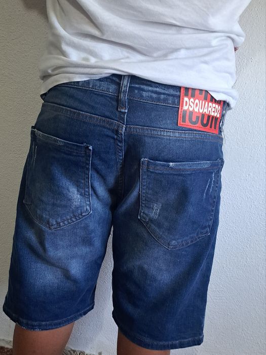 Pantaloni scurți Dsquared2 (nr:32 adolescenți sau adulți)