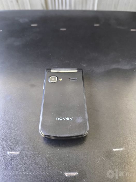 Продам Novey Z550 почти новый.