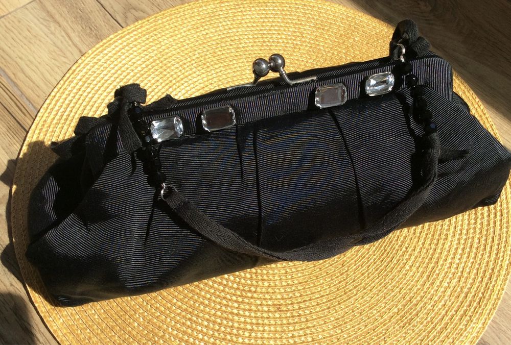 OASIS Оригинална Дамска Чанта с Кристали