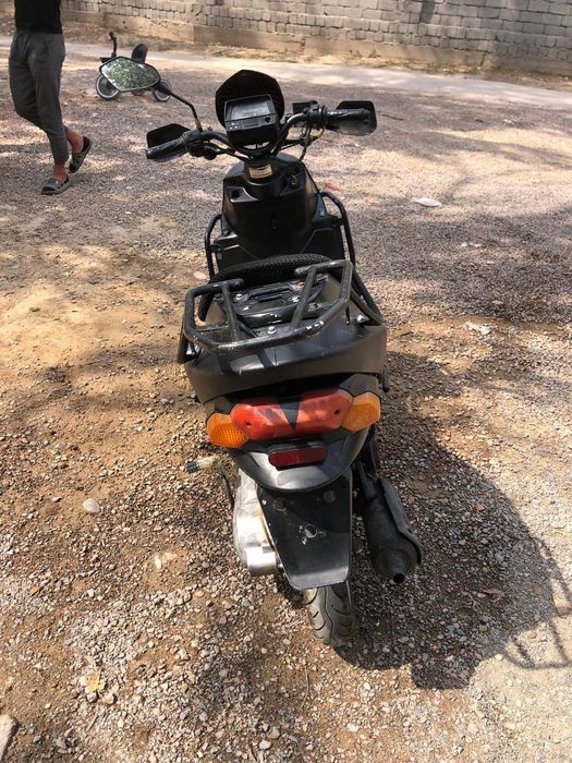 Skuter sotiladi 150 kub