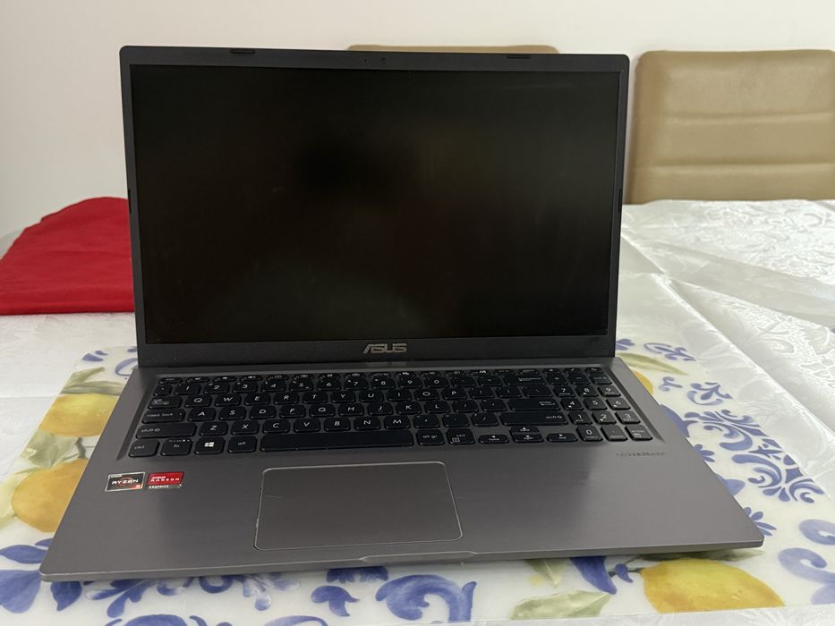 Spre vanzare : laptop asus vivabook X515DA