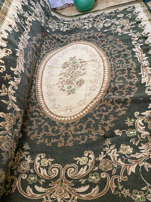 продам ковер в хорошем состоянии