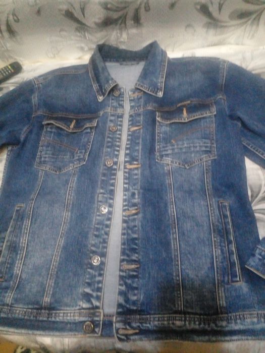 Продам джинсовку мужскую