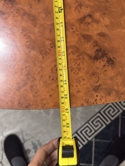 Продам круглый стол большой