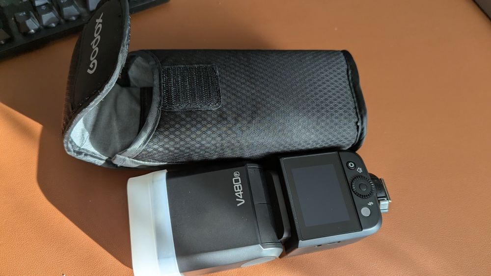 Godox V480F Blit Fujifilm si Declansator Godox X2T-F . Garanție F64 până in 2028, Februarie