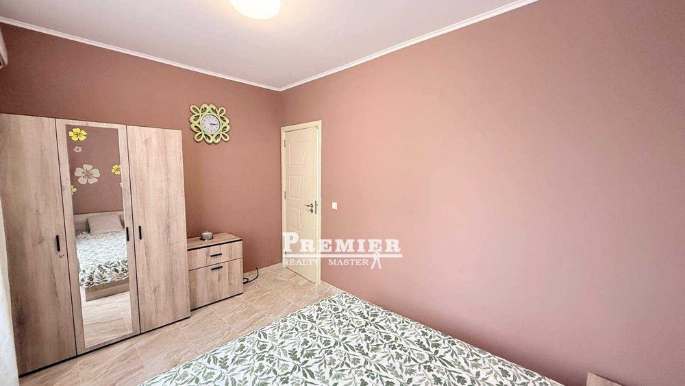 Продава се двустаен апартамент в Равда, само на 200 метра от морето.