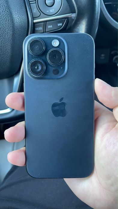 Iphone 15 pro емкость 77%