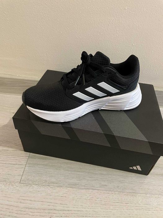 Нови дамски маратонки Adidas galaxy 6