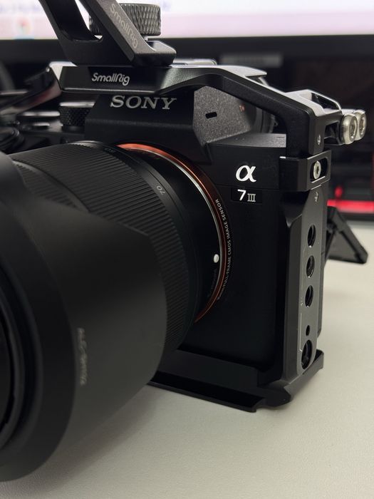 Sony Alpha A7 III kit 28-70mm + Клетка SmallRig
