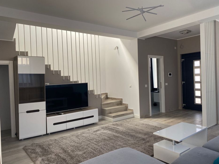 Inchiriez vila  in zona Ford , Craiova