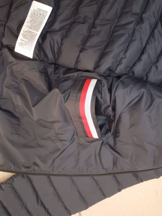 Vind geaca Tommy Hiflingher