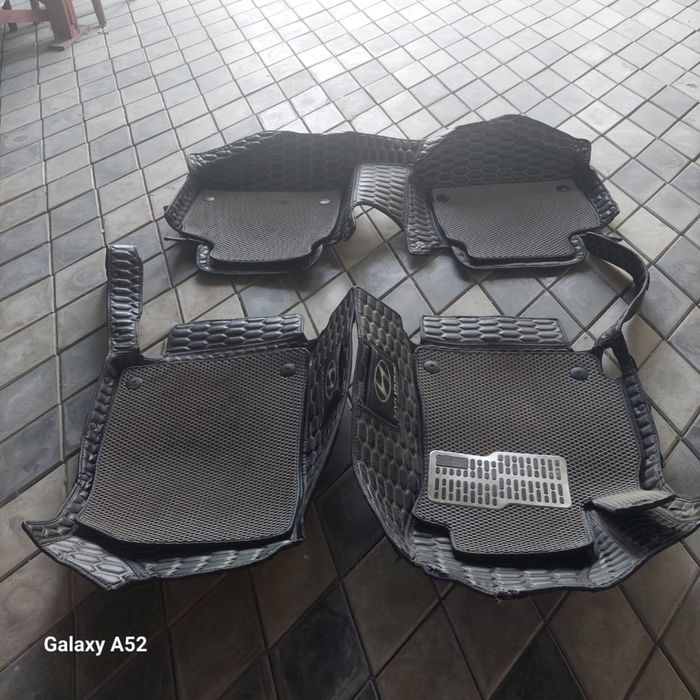 Продаю полики хундай Элантра