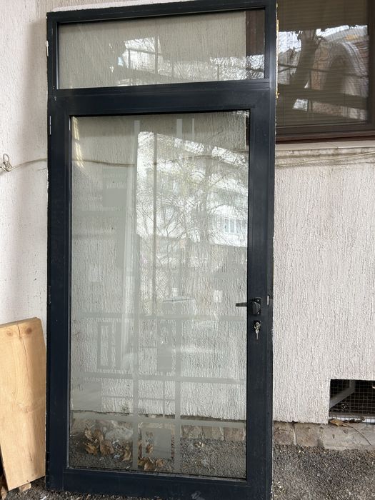 Врата от алуминиева дограма