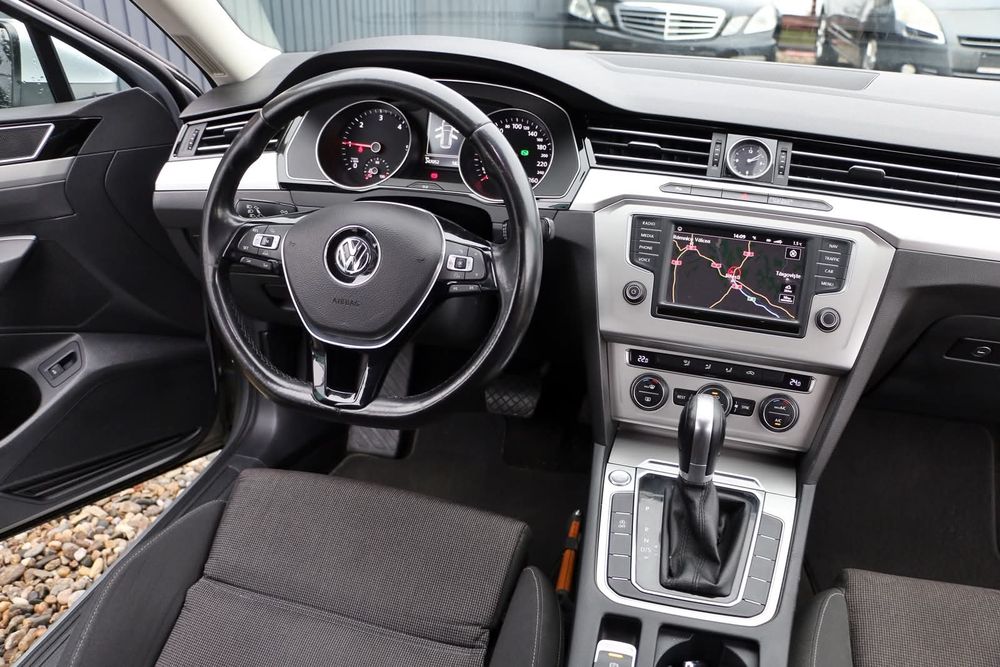 Volkswagen Passat diesel, 1.911 € — imagine 4