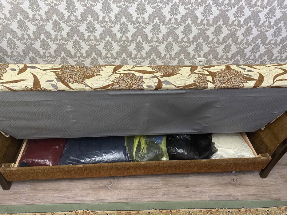 Диван с креслами