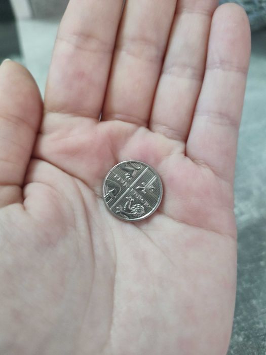 Monedă Five pence 2012