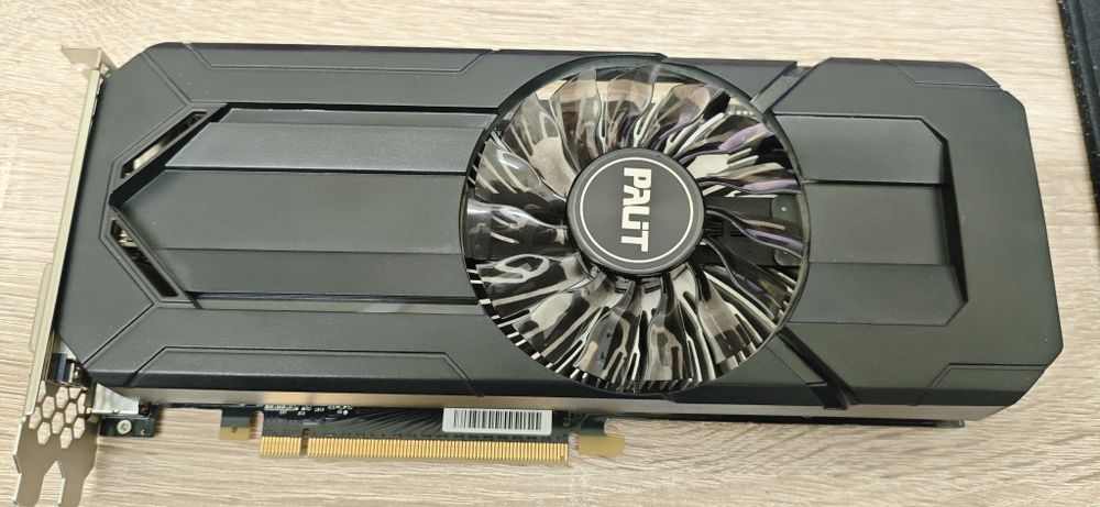 Продавам видеокартаGtx 1060 palit