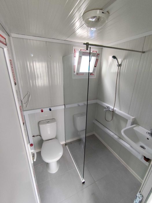 Контейнери 300/600 см. със санитарен възел