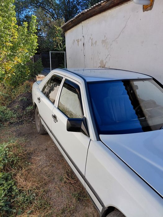 продам   мерседес е200.