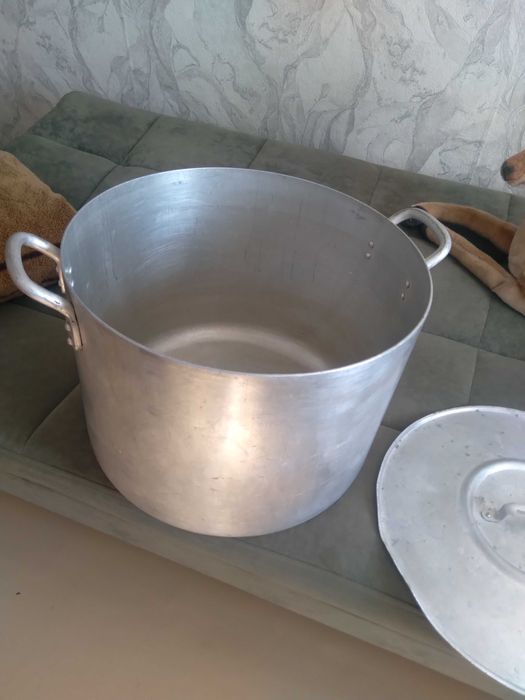 Очень Большая Кастрюля