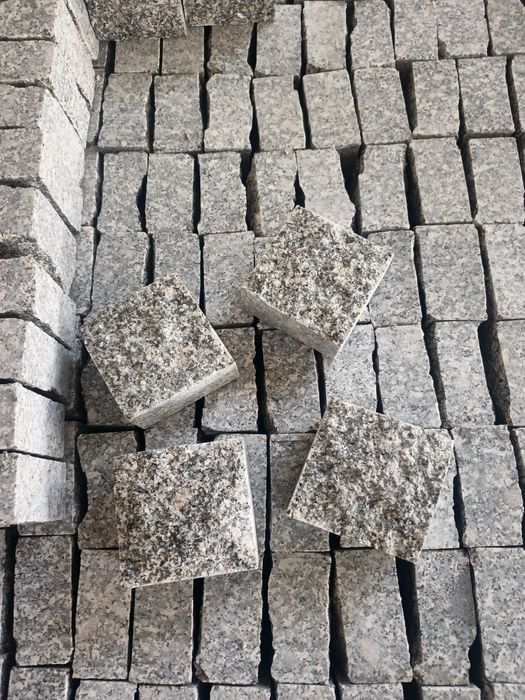 Assalomu alekum giranit toshlar bor koksaroy roziviy