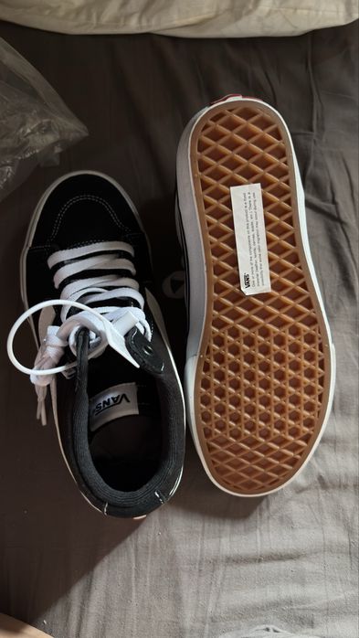 продаю кеды Vans 37 размер