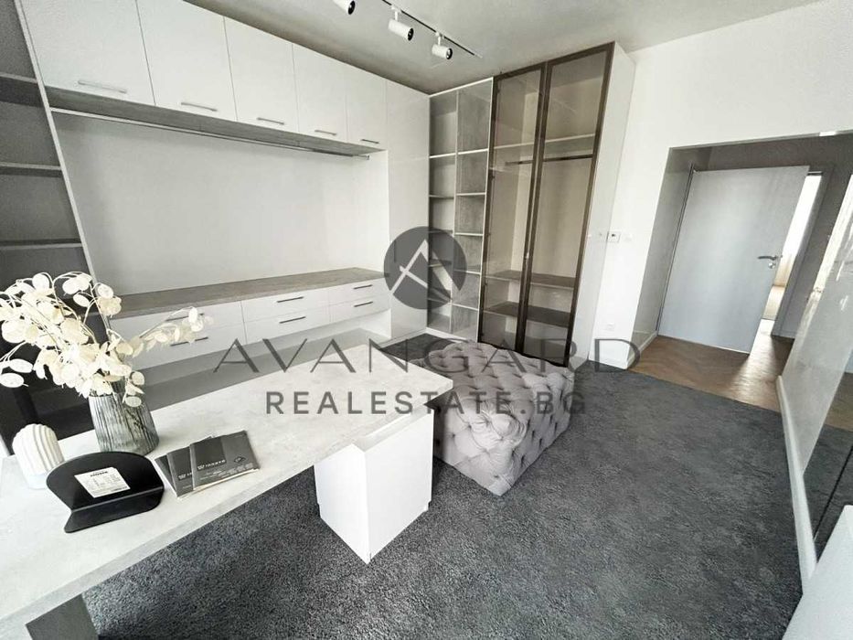 Продава се Къща в Пловдив, Остромила - 388 кв.м за 1225 €/кв.м - Снимка #15