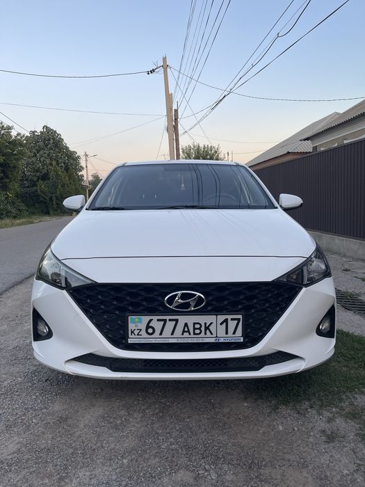 Хундай акцент Hyundai Accent