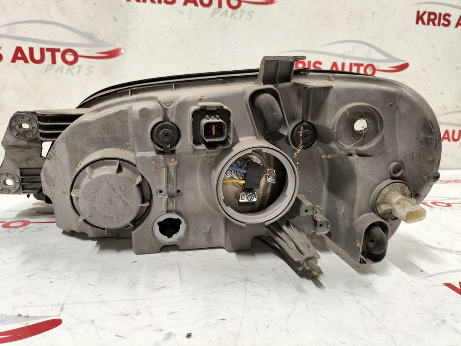 Десен фар KIA Carnival / Киа Карнивал 1999г-2005г.