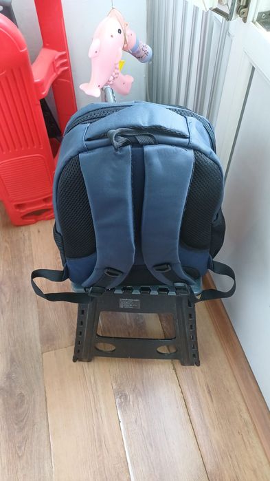 Geanta pentru laptop în stare frt bună