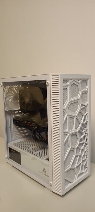 Desktop Ryzen 7 rx580 16gb ram