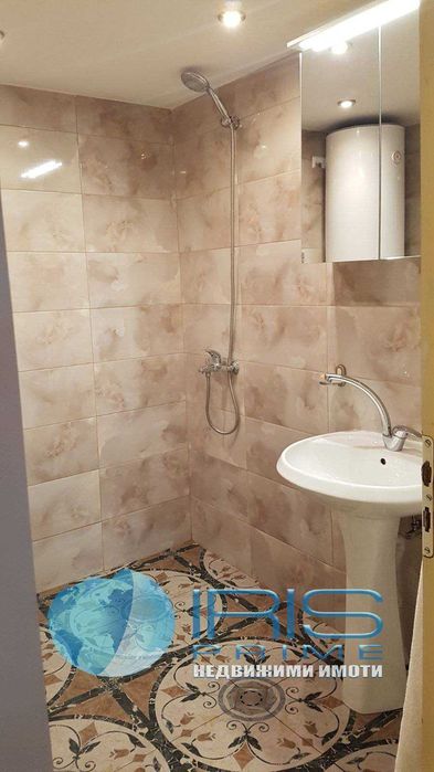 Продава се Многостаен апартамент в Шумен, 5-ти полк - 130 кв.м за 1158 €/кв.м - Снимка #6