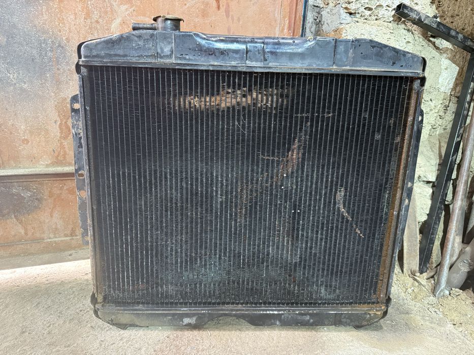 Газ 53 радиотор (мед)