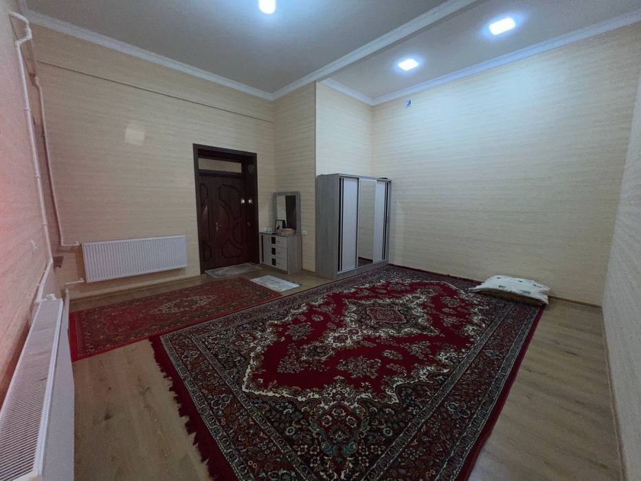 OXUga yaqin uchastka Student qizlaga Ijaraga beriladi