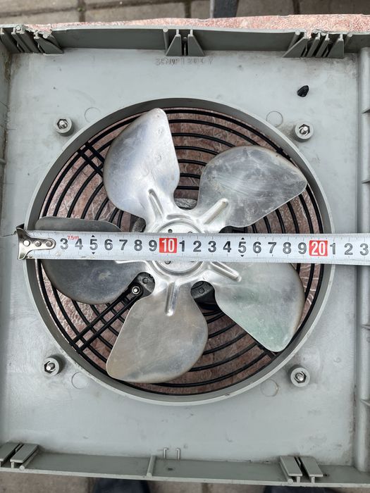 Вентилятор осевой 200 мм