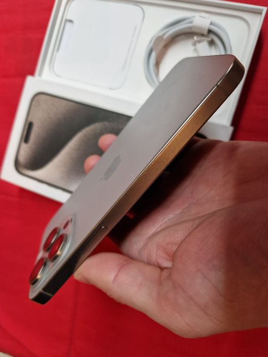 -Iphone 15Pro Max, ca Nou, 256Gb, 8Ram, ireprosabil, Bat:88%-499 ciclu