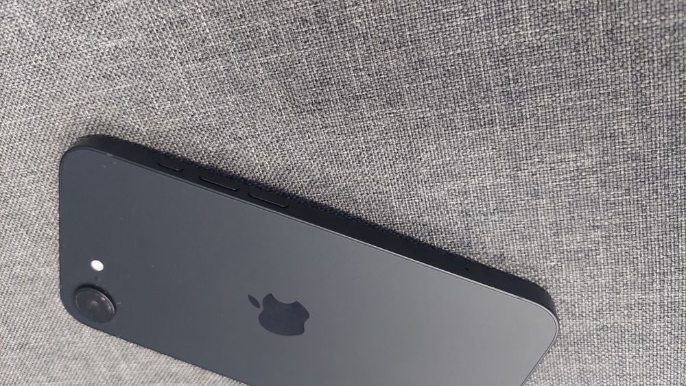 iphone 17e 256GB 100% Батерия 10 Цикъла