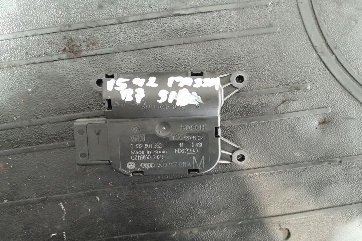 Motoras clapeta aeroterma 0132801362 / 3C0907511A 0132801362 / 3C0907