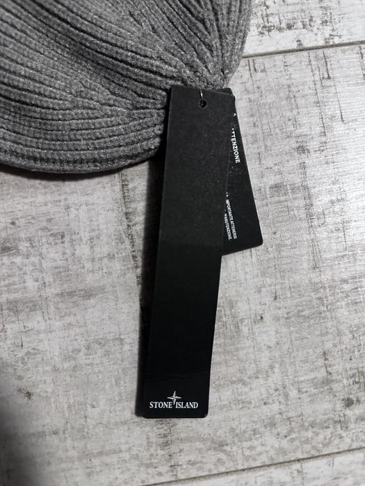 Caciula Stone Island