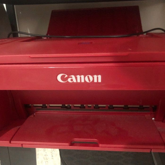 Vând imprimanta canon TS 3300